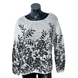 J.H. COLLECTIBLES Floral Long Sleeve Knit Sweater White and Black Women's XL